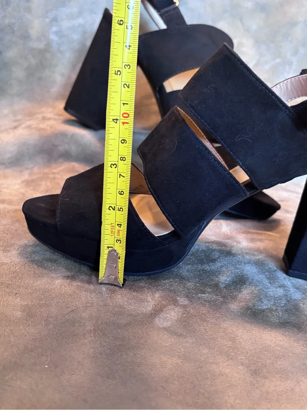 NATURALIZER SZ 8.5 Black Faux Suede Platform Block Heel Strappy/Adjust. Sandals